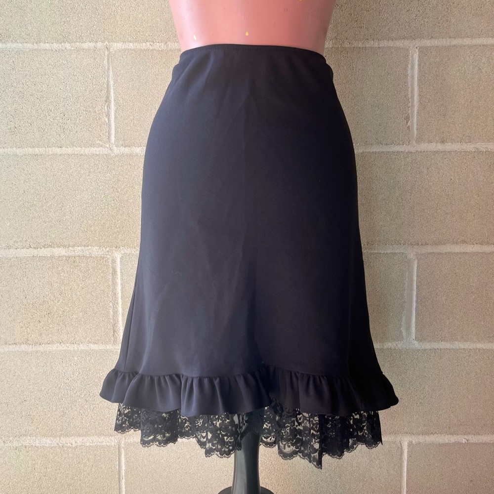 VINTAGE black goth midi skirt with lace trim